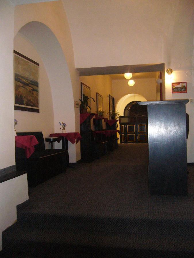 Hotel Posta Benesov  Eksteriør billede