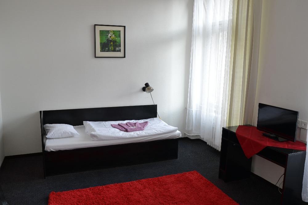 Hotel Posta Benesov  Eksteriør billede